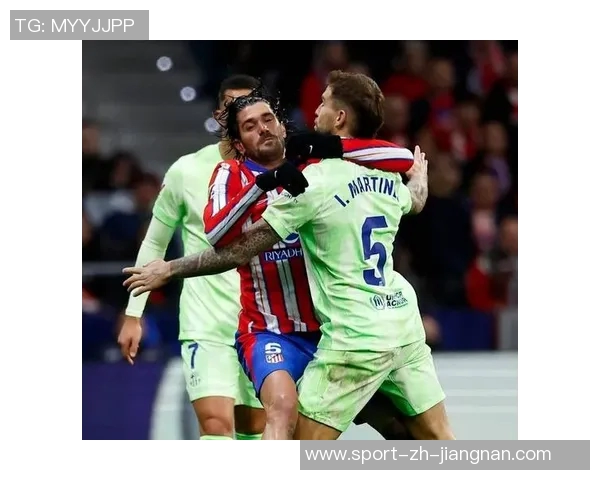 西甲联赛频现球场侮辱事件巴萨西蒙尼及多名裁判遭波及