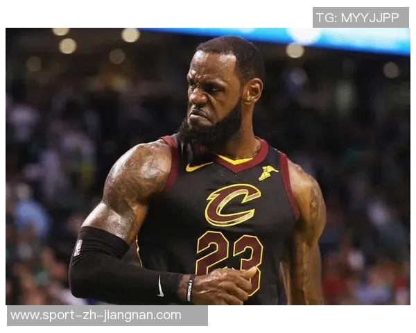 米切尔赞鲍尔赛场思维能力与詹姆斯相似认为这是球队所需的重要特质 米切尔赞鲍尔赛场思维能力与詹姆斯相似认为这是球队所需的重要特质