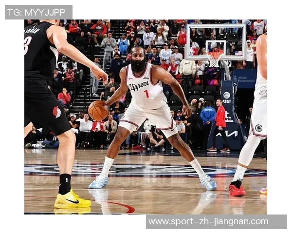 半场战报哈登火力全开贡献20分小卡紧随其后快船领先勇士3分 半场战报哈登火力全开贡献20分小卡紧随其后快船领先勇士3分