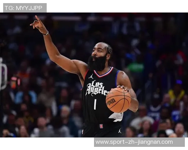 快船客场挑战国王小卡哈登卫衣亮相科林斯酷炫登机照曝光 快船客场挑战国王小卡哈登卫衣亮相科林斯酷炫登机照曝光