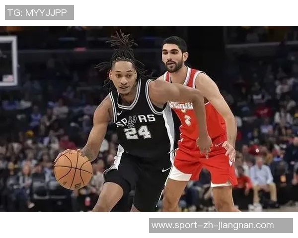 马刺在最后时刻逆转鹈鹕以微弱优势获胜末节表现决定胜负